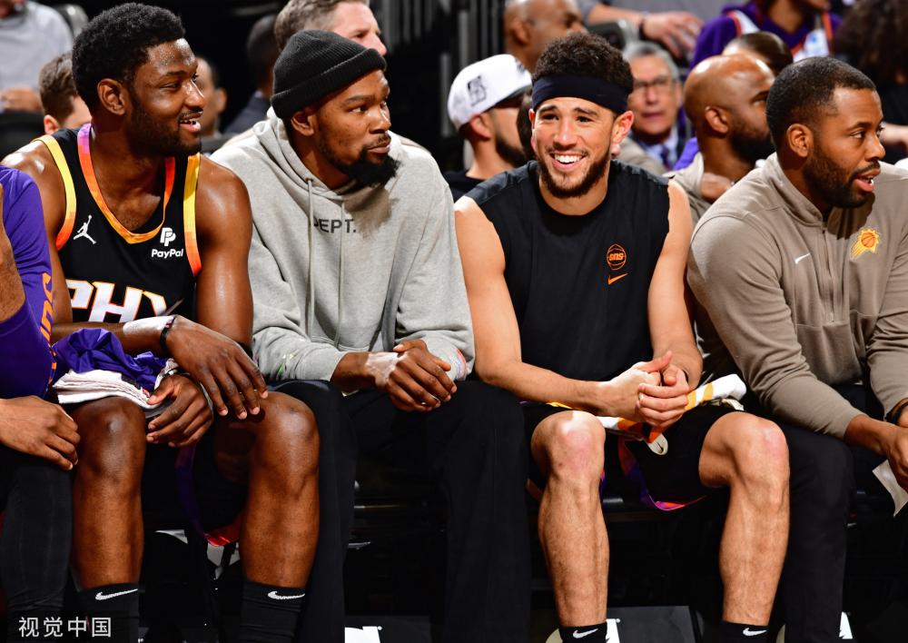 道路上与另 道路上与另