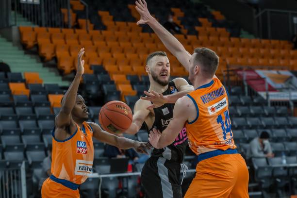 知名前锋托 知名前锋托