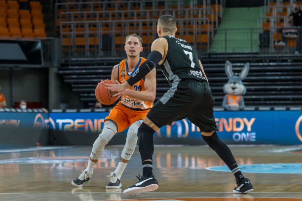 地的目光 地的目光